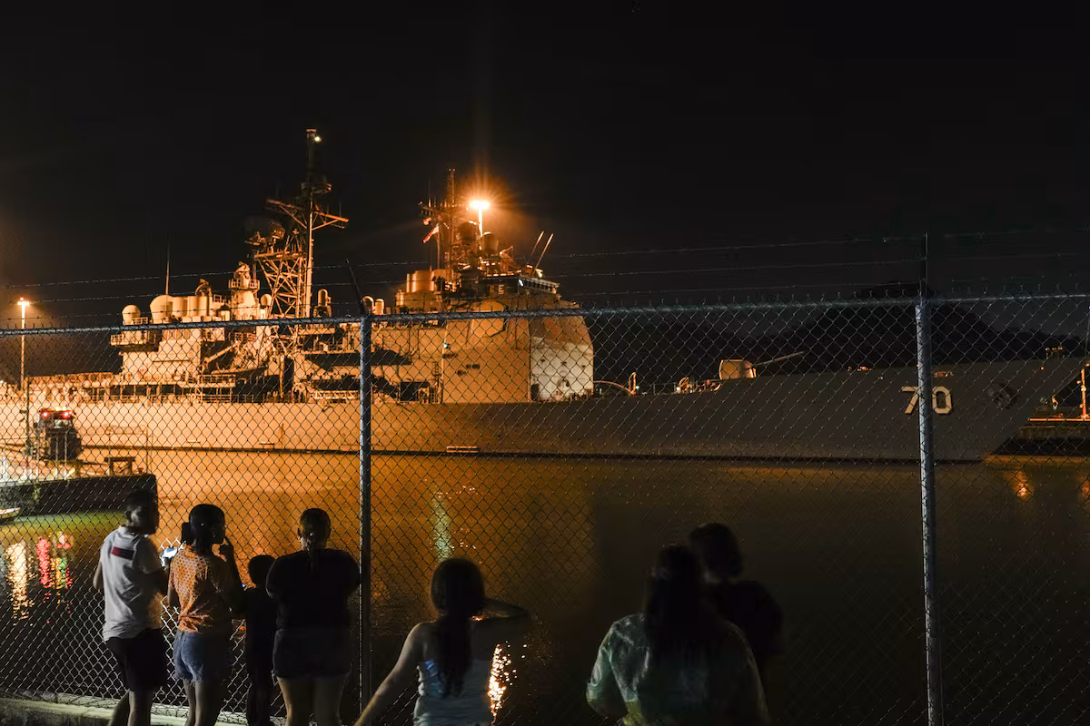 Buque de guerra de EE.UU. ingresa al Canal de Panamá rumbo al Caribe