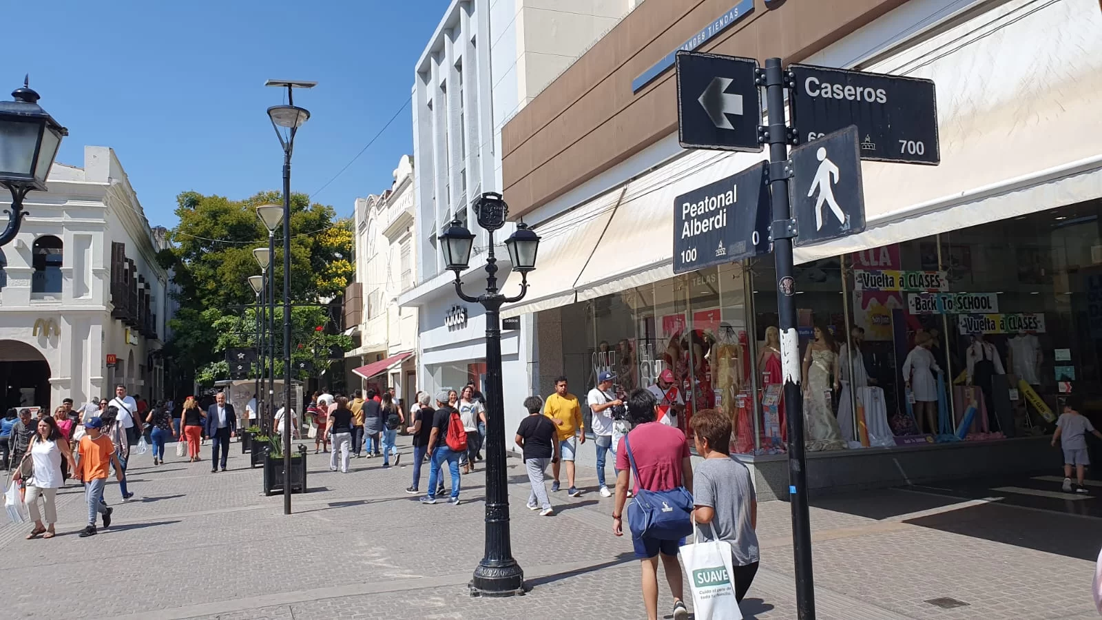 📉 Mesa Vacía y Habitaciones sin Ocupar: La Hotelería y Gastronomía de Salta al Borde del Colapso por el Huracán del Consumo