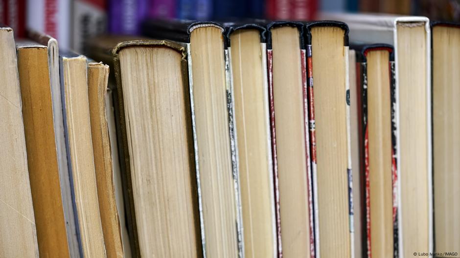 Libro devuelto a la biblioteca 82 años después