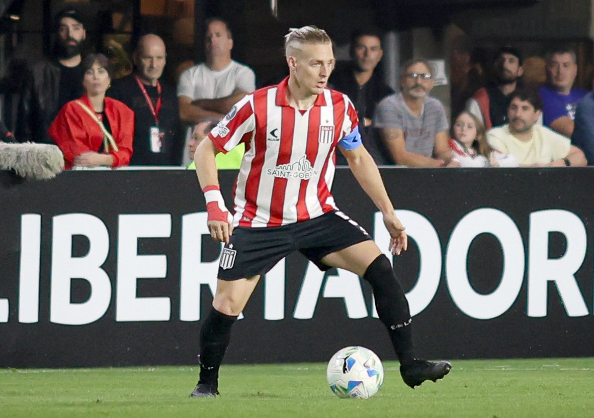 🎯 El "León" en la Carpeta del "Muñeco": River Plate Pone a Santiago Ascacíbar como Prioridad Táctica para la Reestructuración de Marcelo Gallardo en 2026