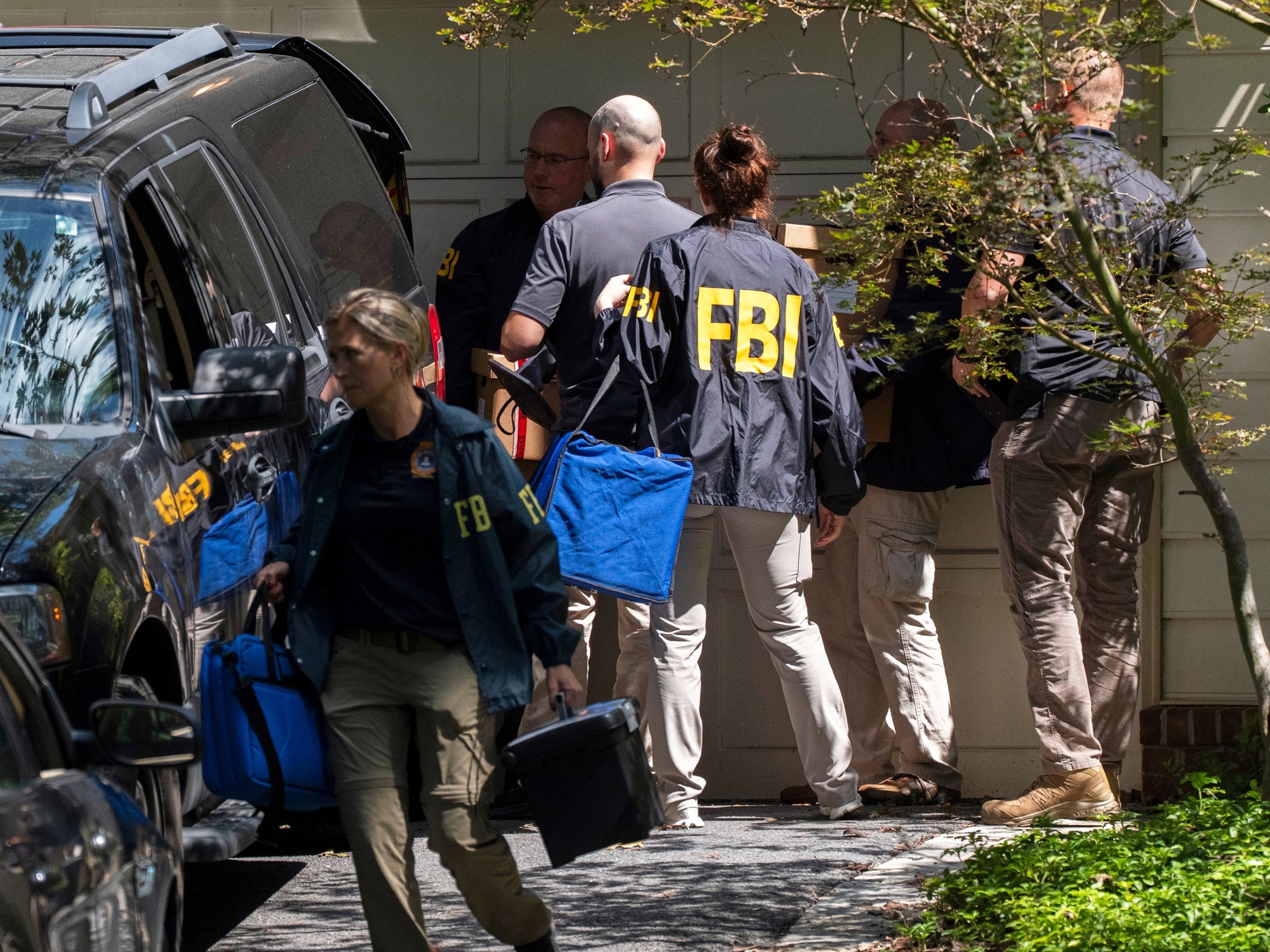 Guerra abierta en Washington: El FBI allana la casa de John Bolton, ex asesor y enemigo de Donald Trump