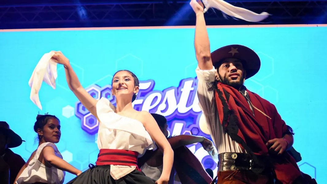 🍯 Metán se Viste de Gala: El Festimiel 2026 Confirma una Cartelera de Lujo con el Chaqueño Palavecino y la Vuelta de Iván Ruiz